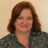 team member headshot of Lynn Beresniewicz